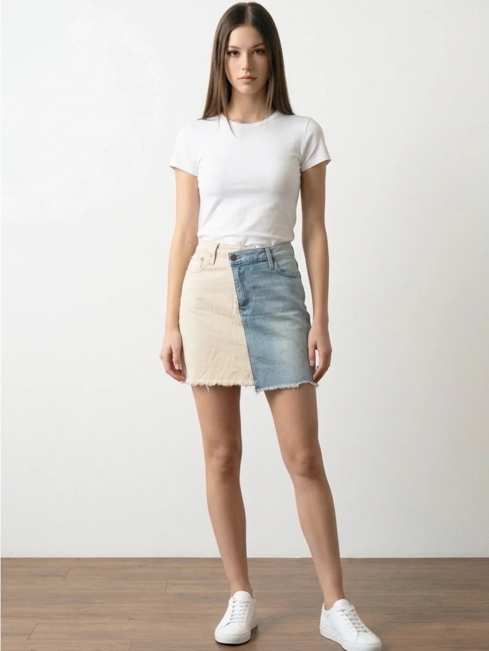 Alice and Olivia super cute Two-Tone Denim Mini Skirt A+O Jean and Cream Sz 26